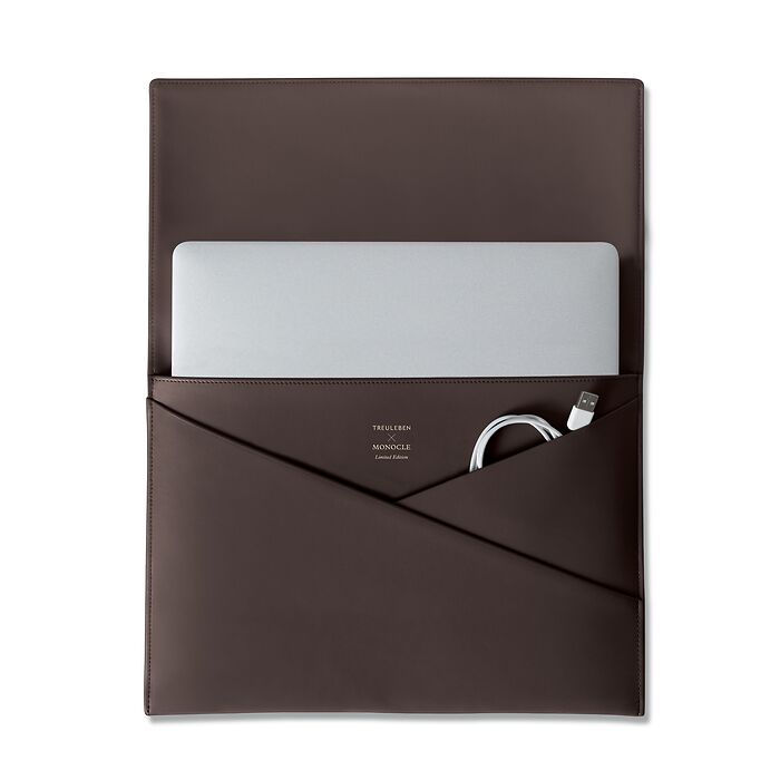 Treuleben X Monocle Laptop Cache Brown Bild: 1